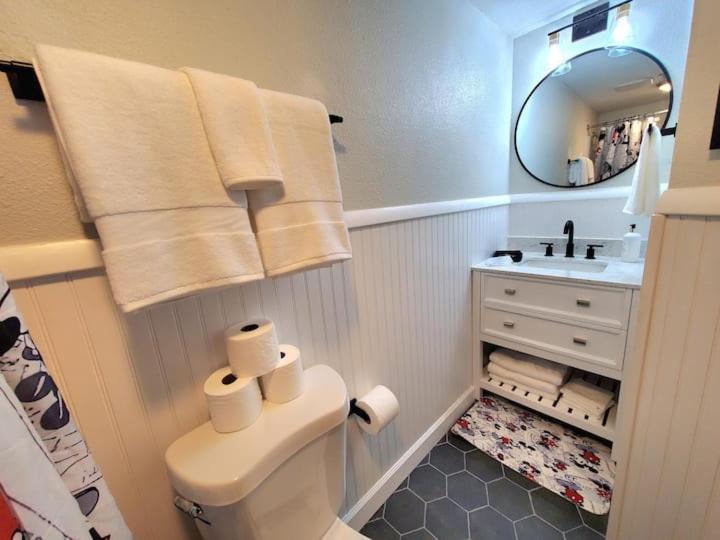 Remodeled 2Bd/2Ba Condo Mins From Universal Studio Orlando Exterior foto